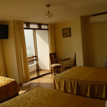 Hotel Huankarute 万查科 外观 照片