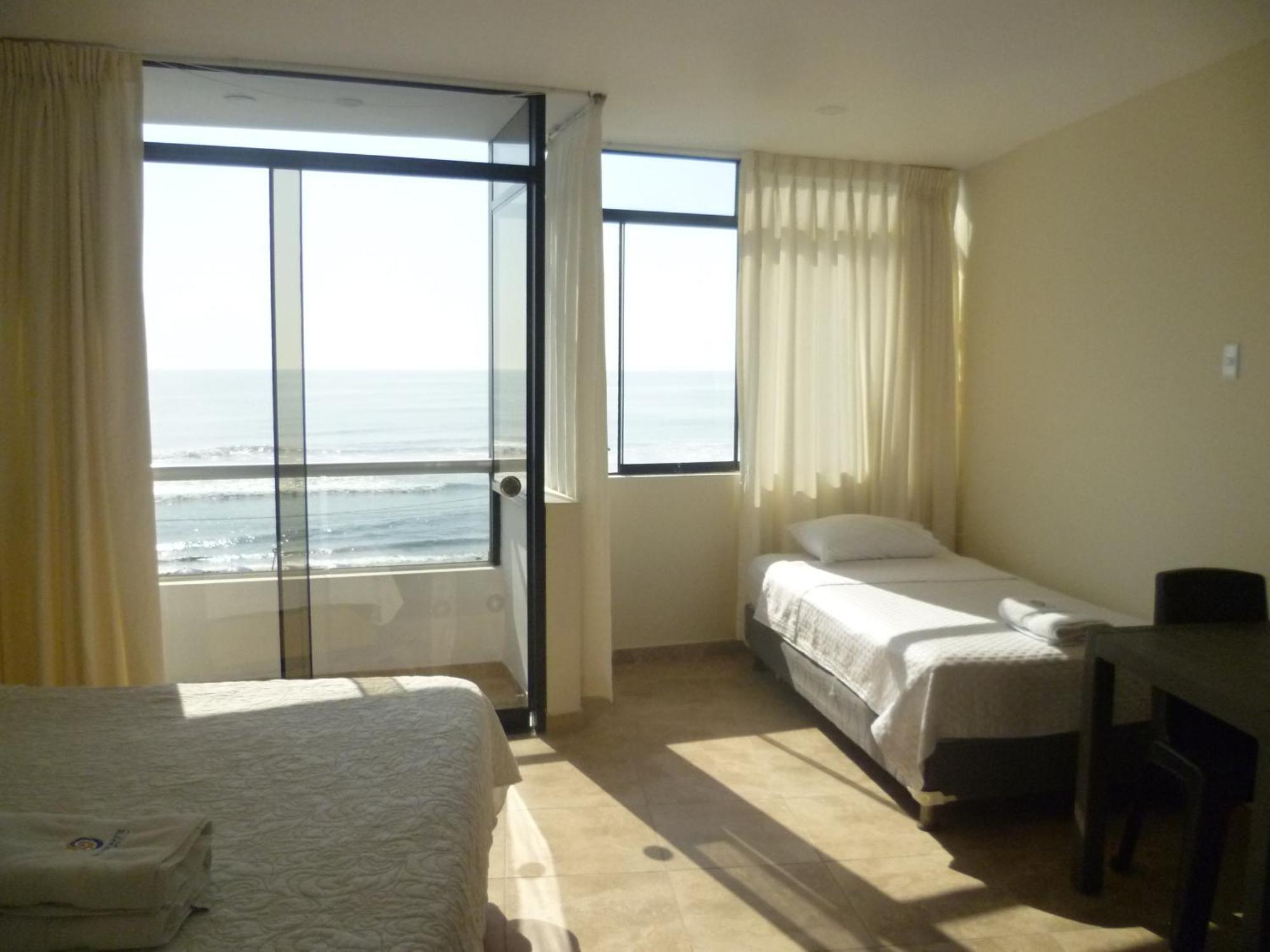 Hotel Huankarute 万查科 外观 照片